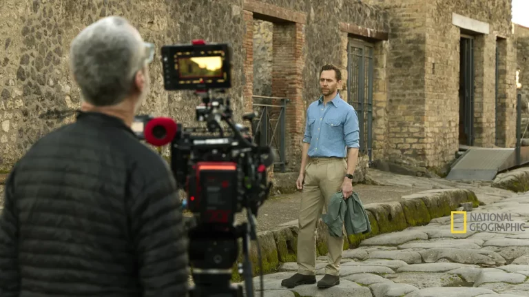 Odcinkowa Seria Pompeje Podroz W Czasie Z Tomem Hiddlestonem